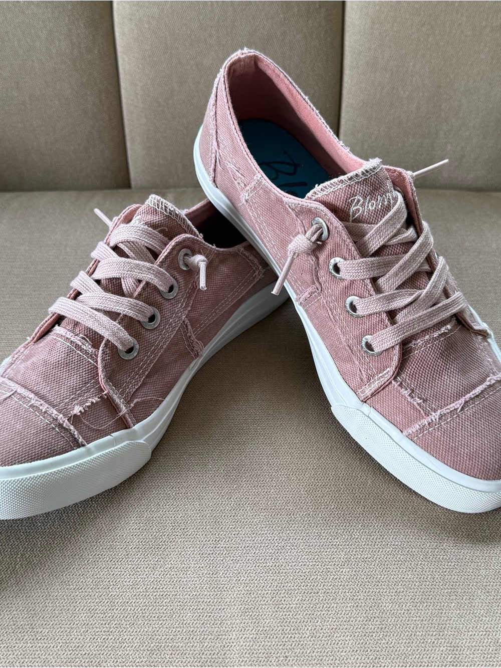 Blowfish Low-Top Sneakers in Dusty Rose Pink